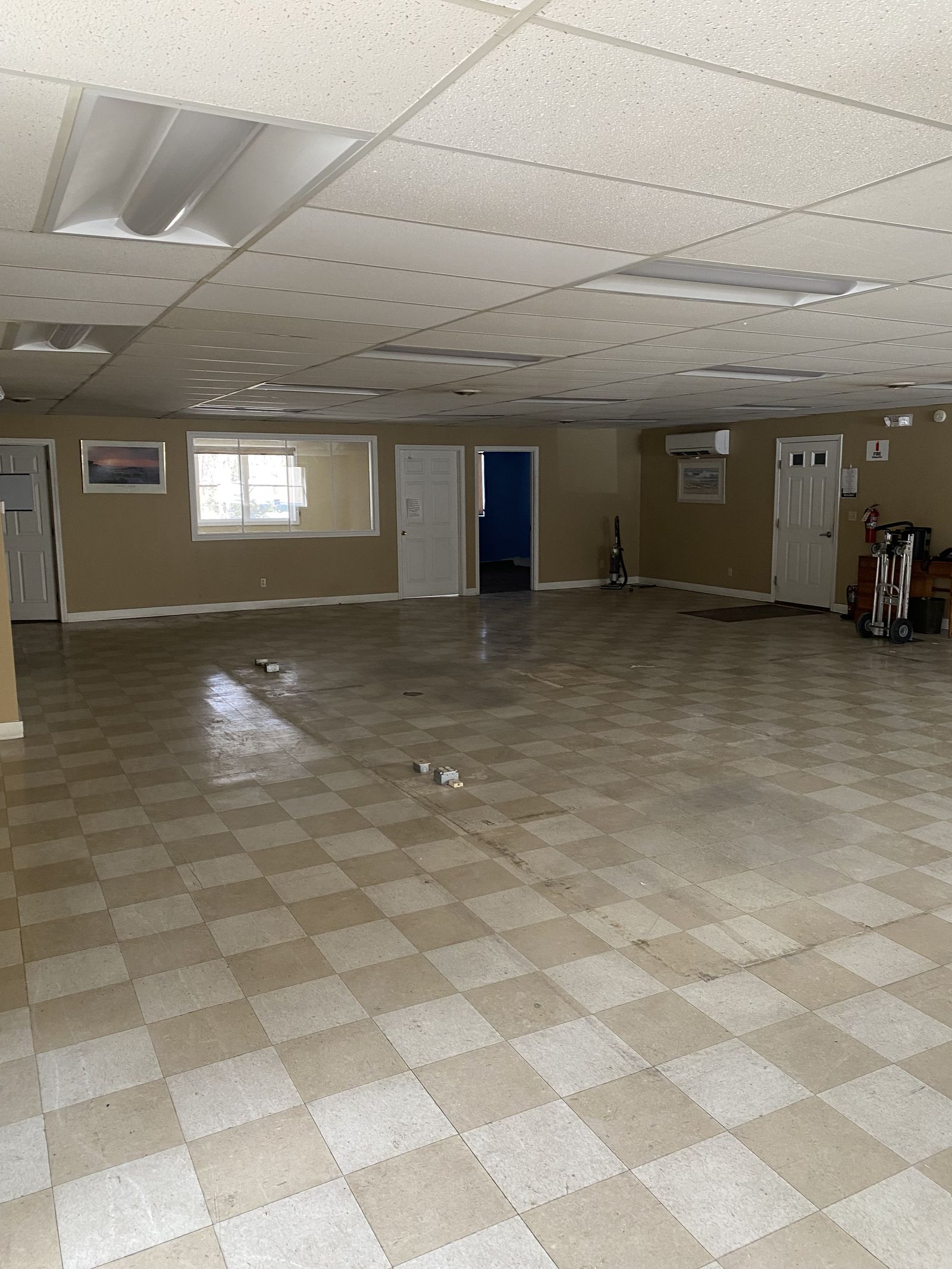 Photo 5 of 23 Foundry Ave