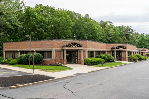 400 Southborough Dr 