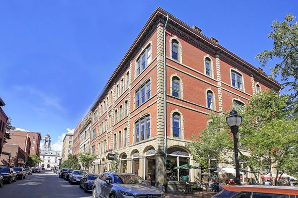 Office For Lease