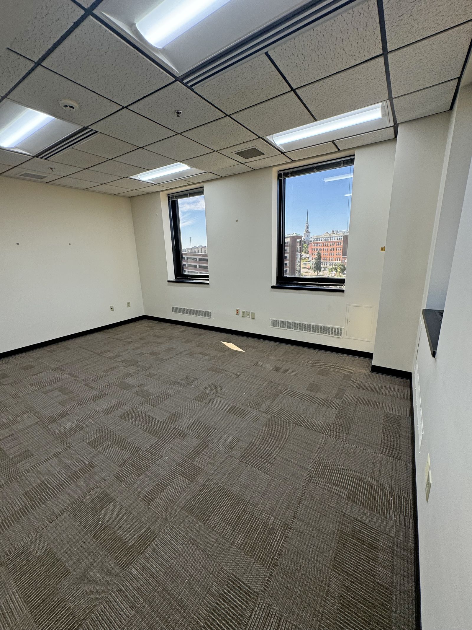 Photo 6 of 80 Exchange St