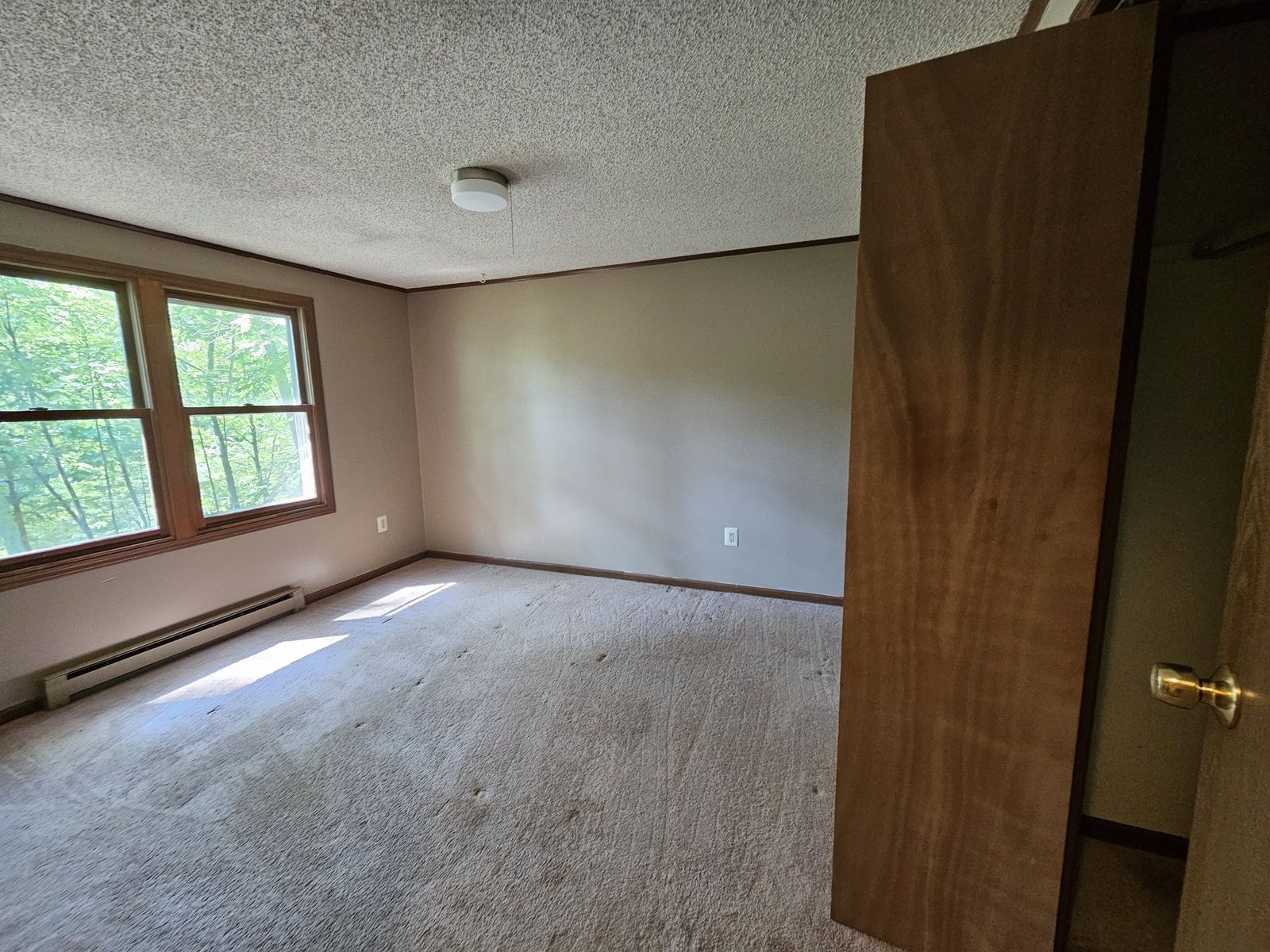 Photo 16 of 94 Wason Rd, Hudson, NH 03051