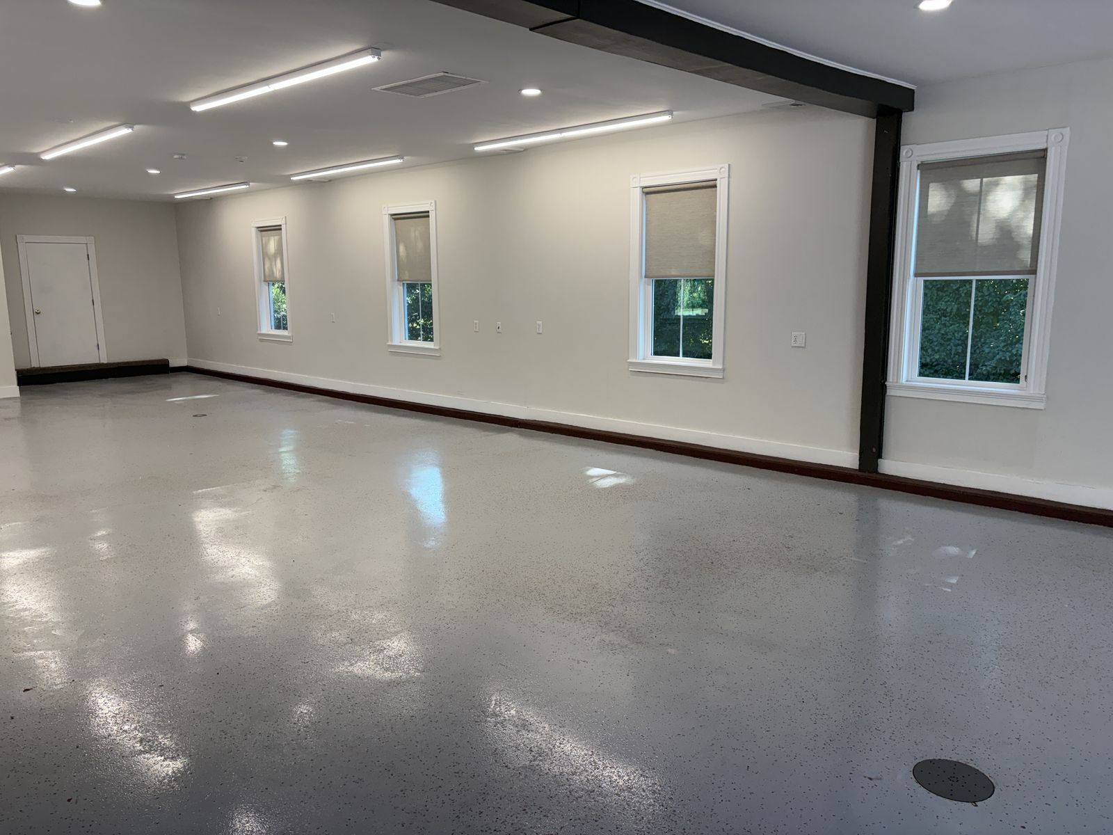 Photo 3 of Versatile Commercial Condo with Showroom Garage