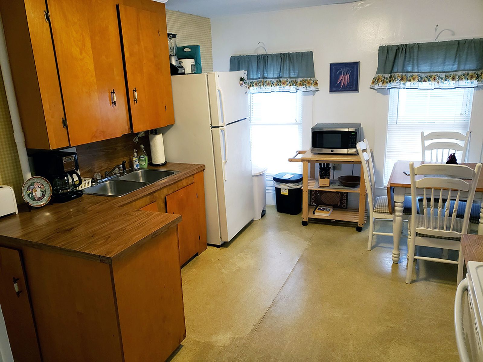 Photo 9 of 6-Unit Multifamily - 8 Spring Street