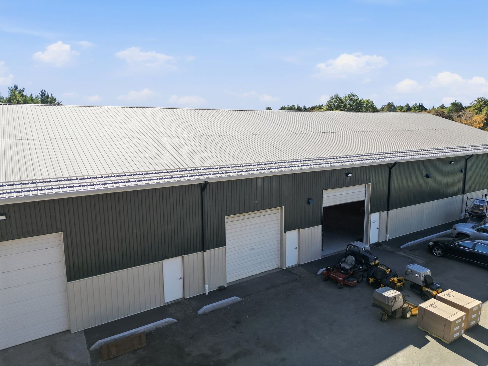Photo 11 of 1,800sf Industrial/ Contractor Space for Lease in Rowley, MA