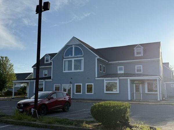 Mixed-Use Space for Lease – 950 Post Road, Wells, ME