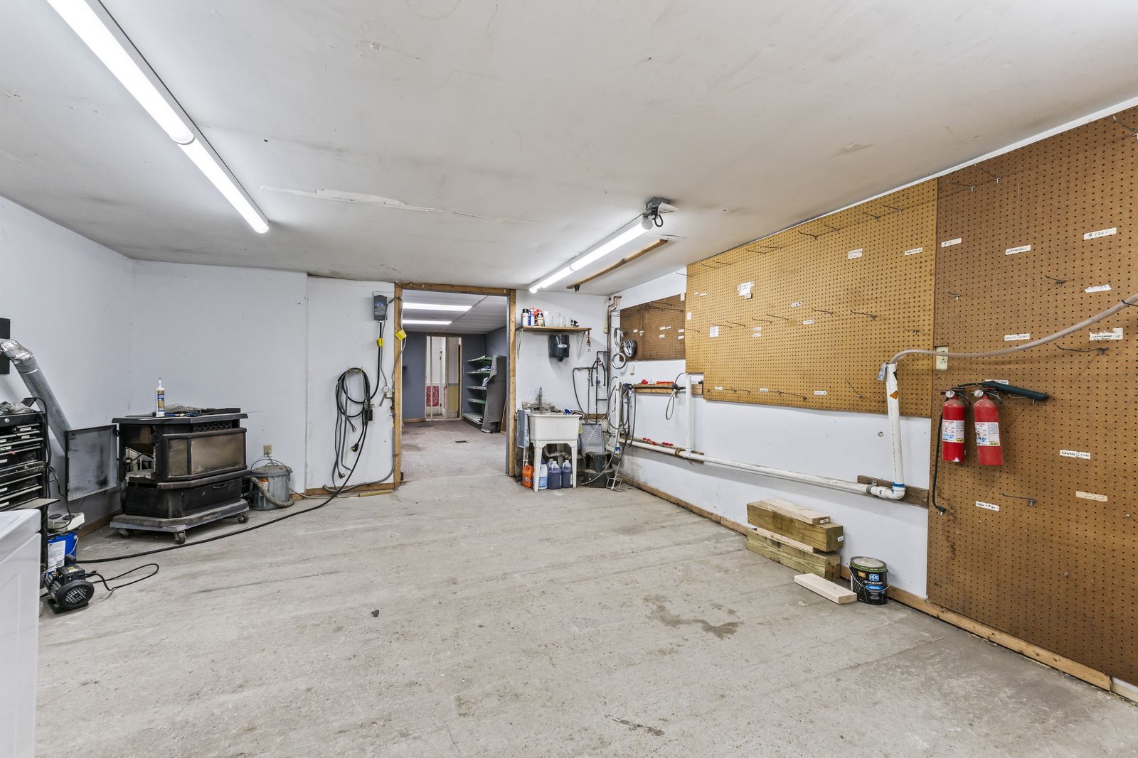 Photo 54 of 680 Maine Avenue, Farmingdale, ME, 04344