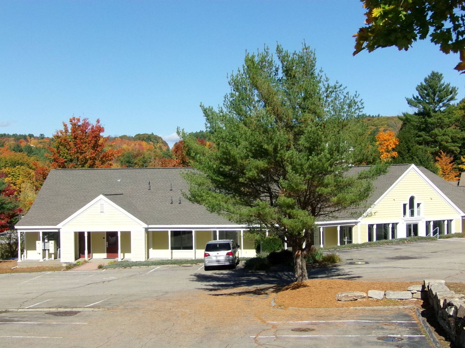 Photo 1 of 401 Gilford Ave, Unit: 122