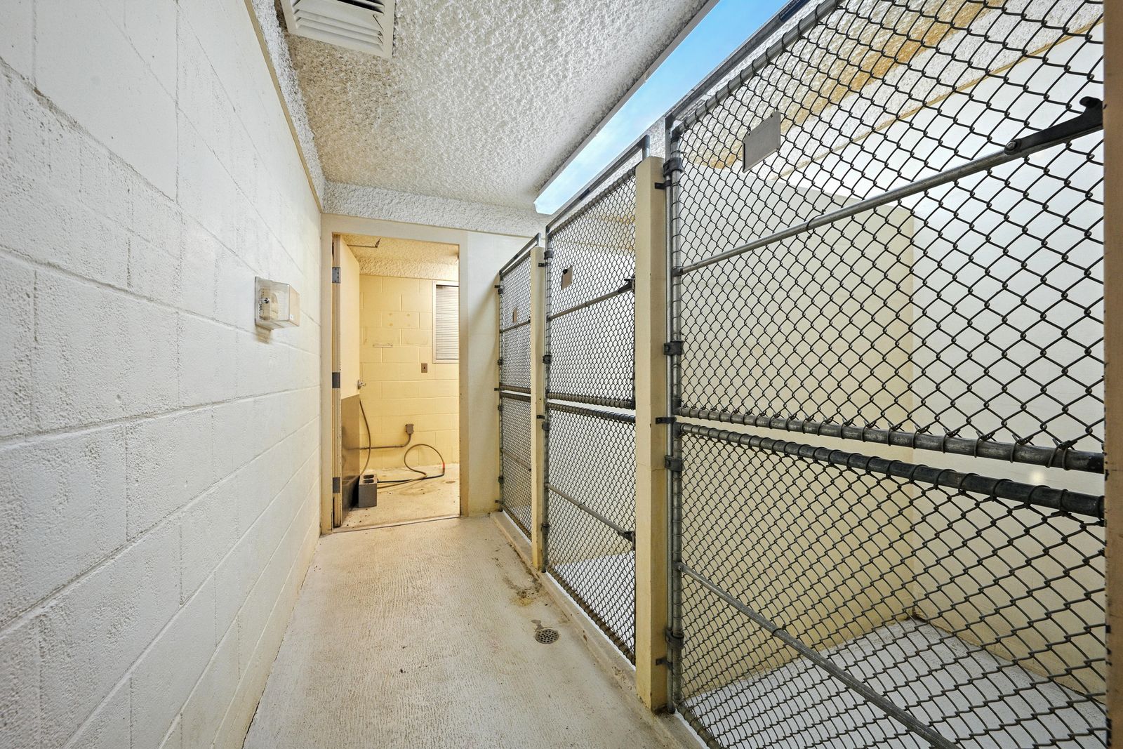 Photo 91 of 10 Pet Haven Ln