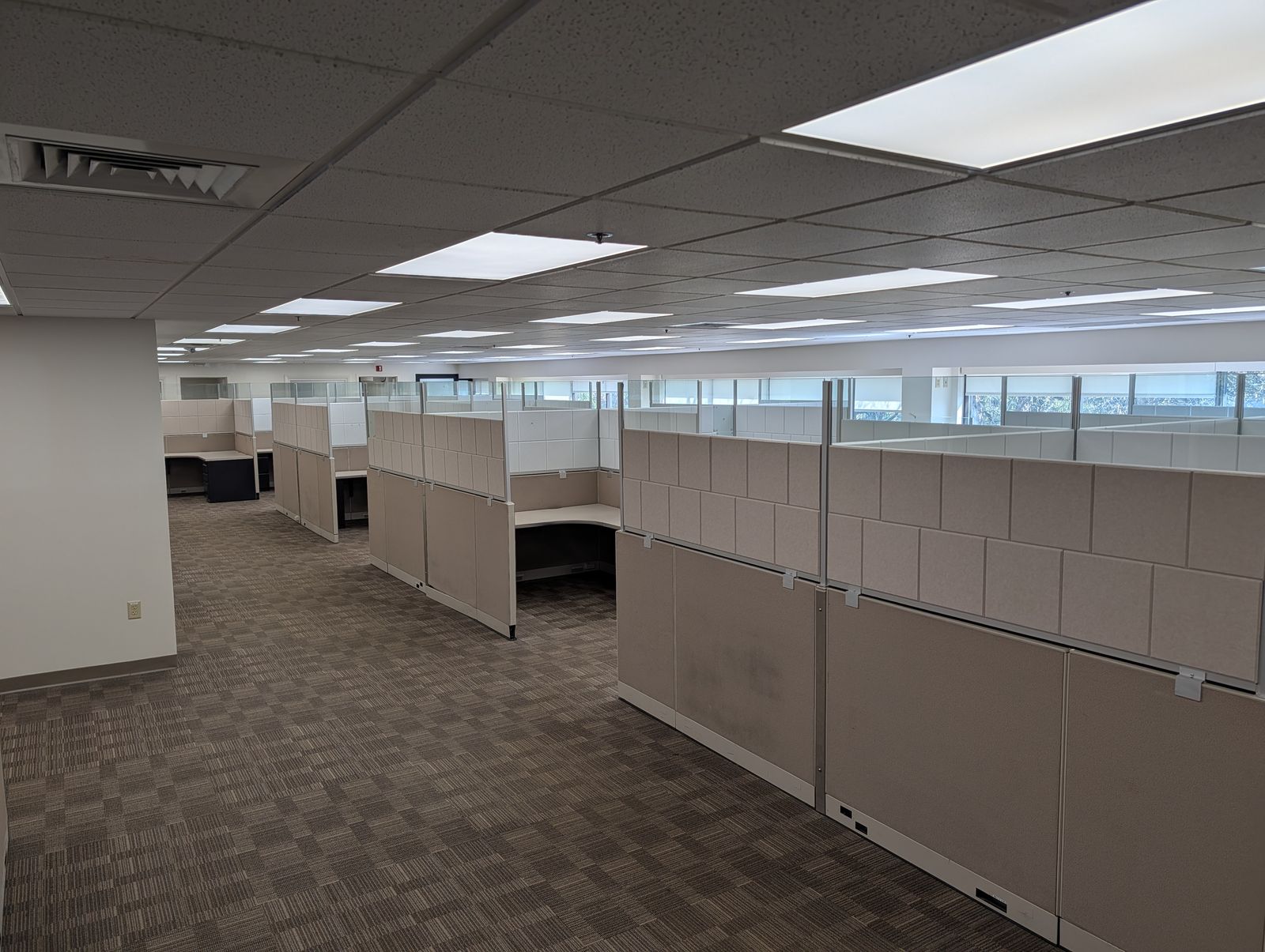 Photo 27 of Class A Office Suite Available For Lease