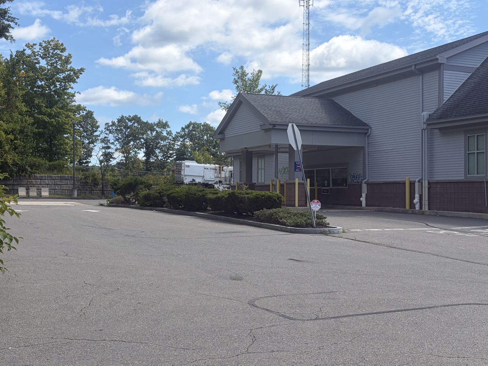 Photo 3 of Former Rite-Aid For Lease