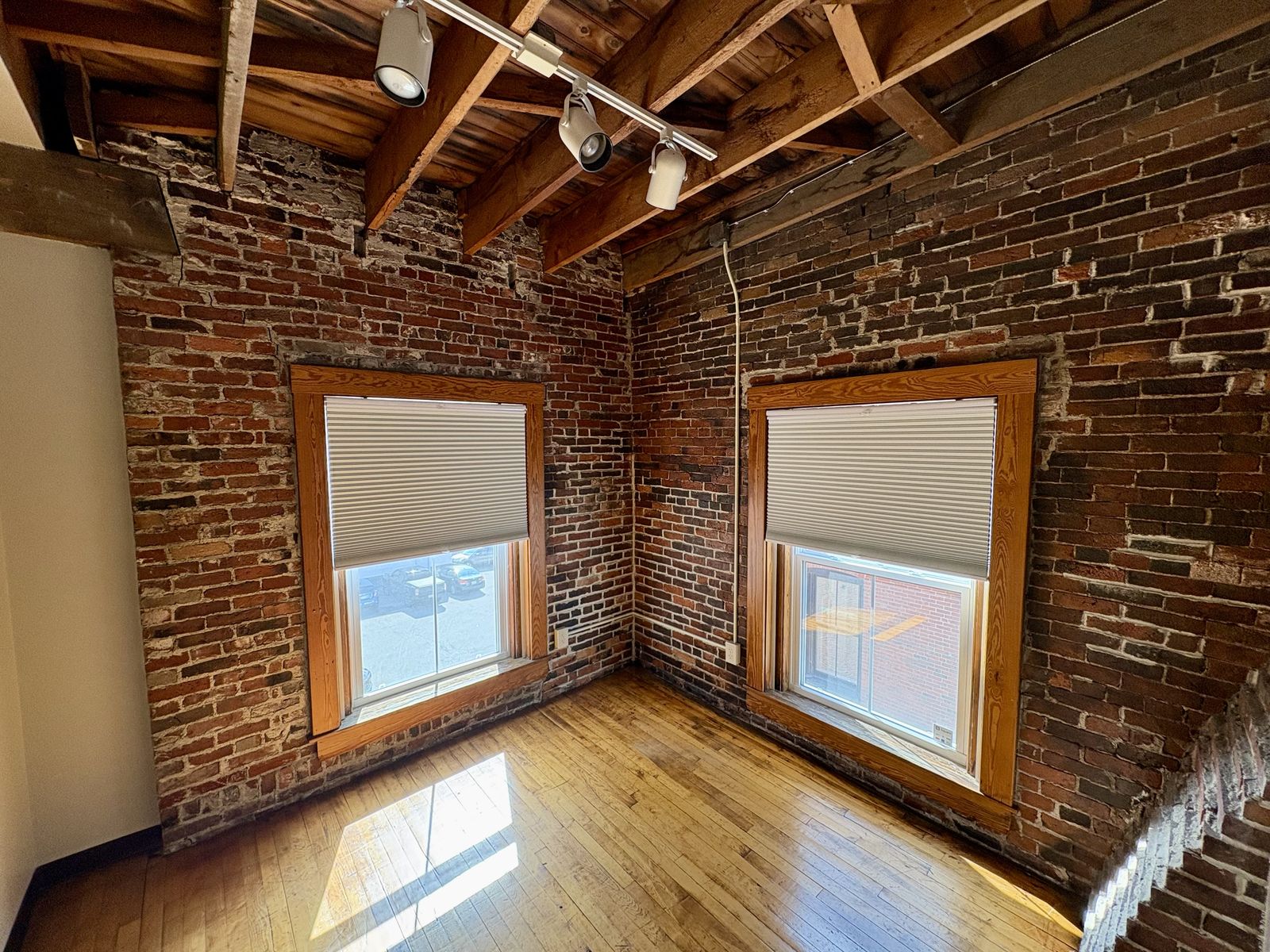 Photo 9 of 209 Main St