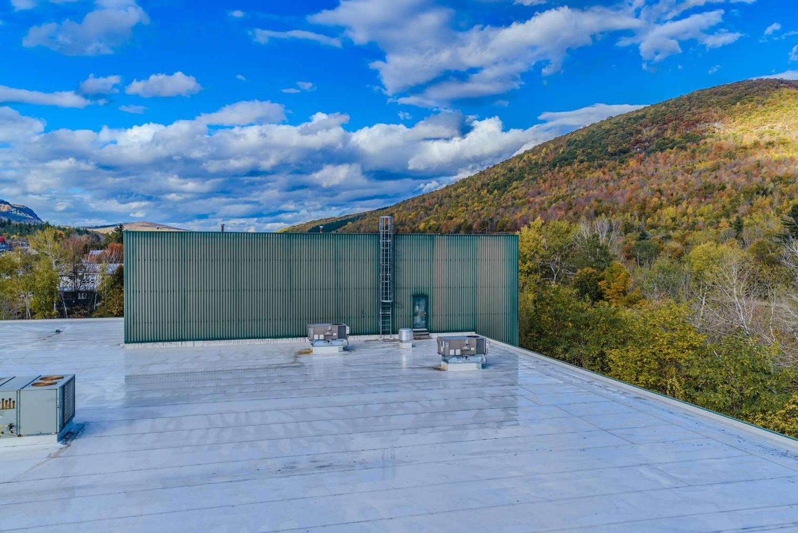 Photo 11 of 570 Main Street, Gorham, NH