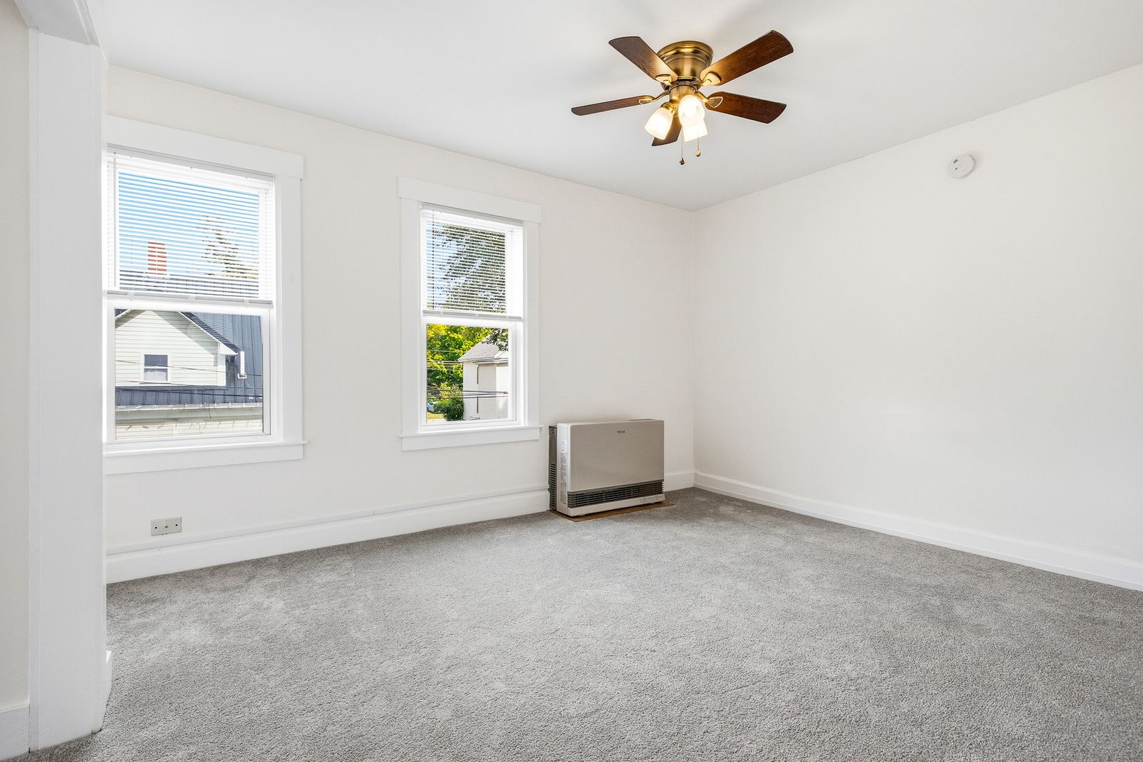 Photo 9 of Turnkey Triplex with a 9.26% Cap Rate!