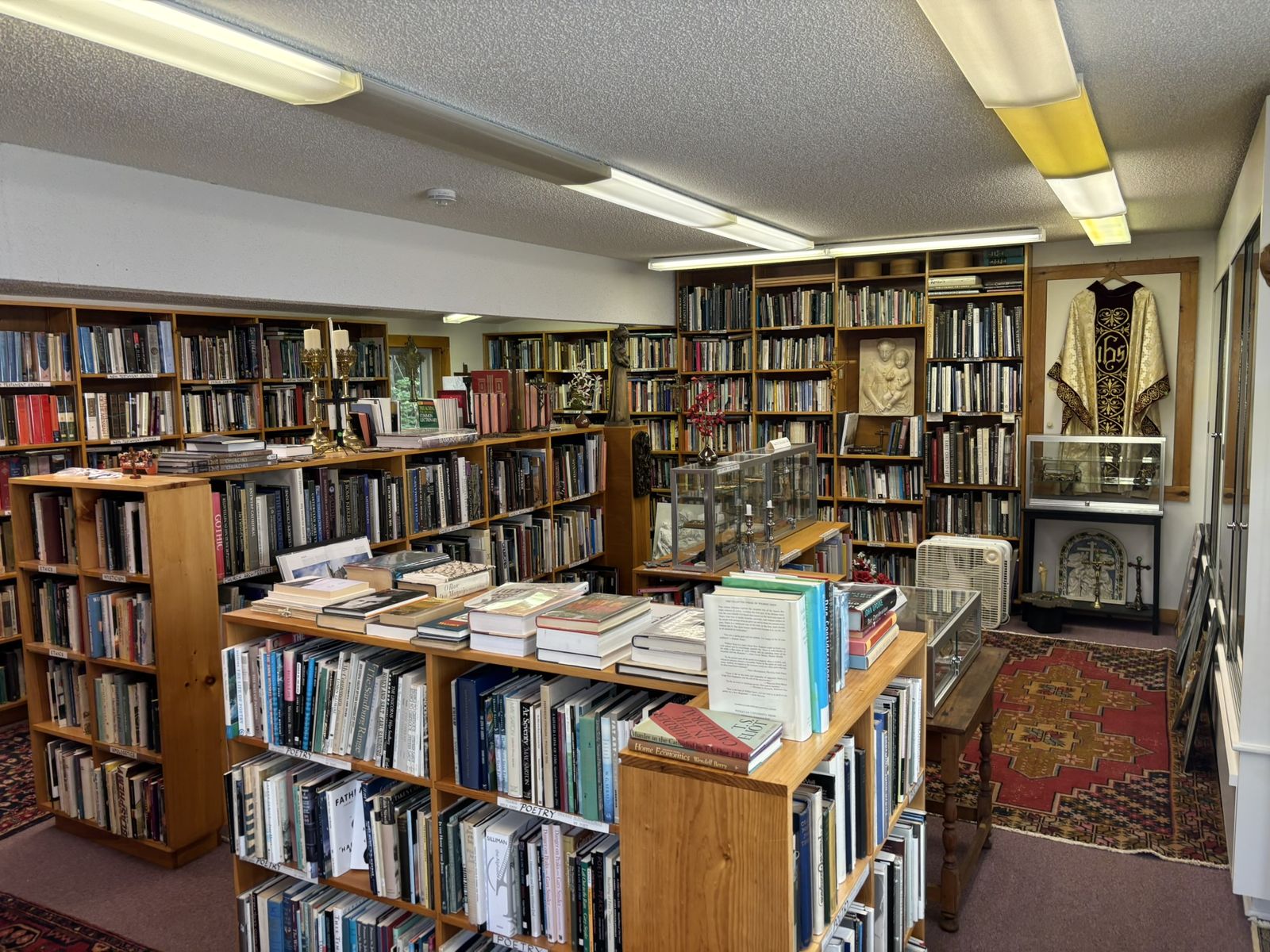 Photo 2 of Midcoast Retail/Office with 2-BR Apartment