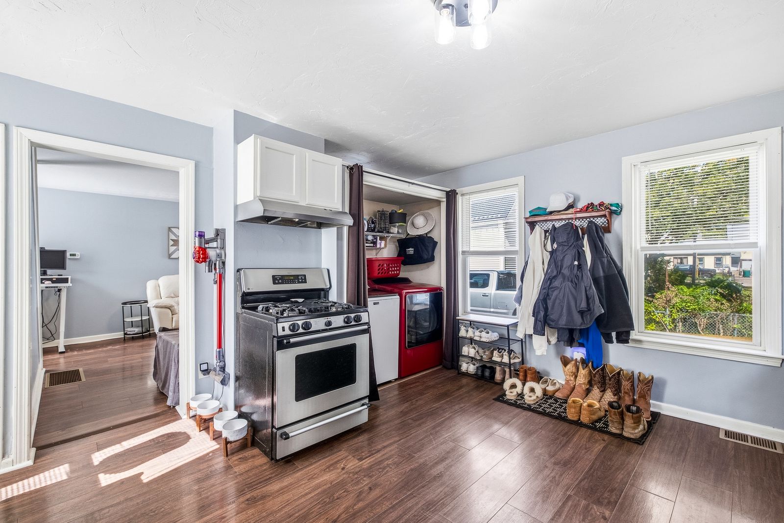 Photo 29 of Turnkey Triplex with a 9.26% Cap Rate!
