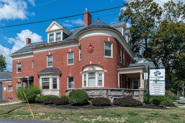 460 Main Street