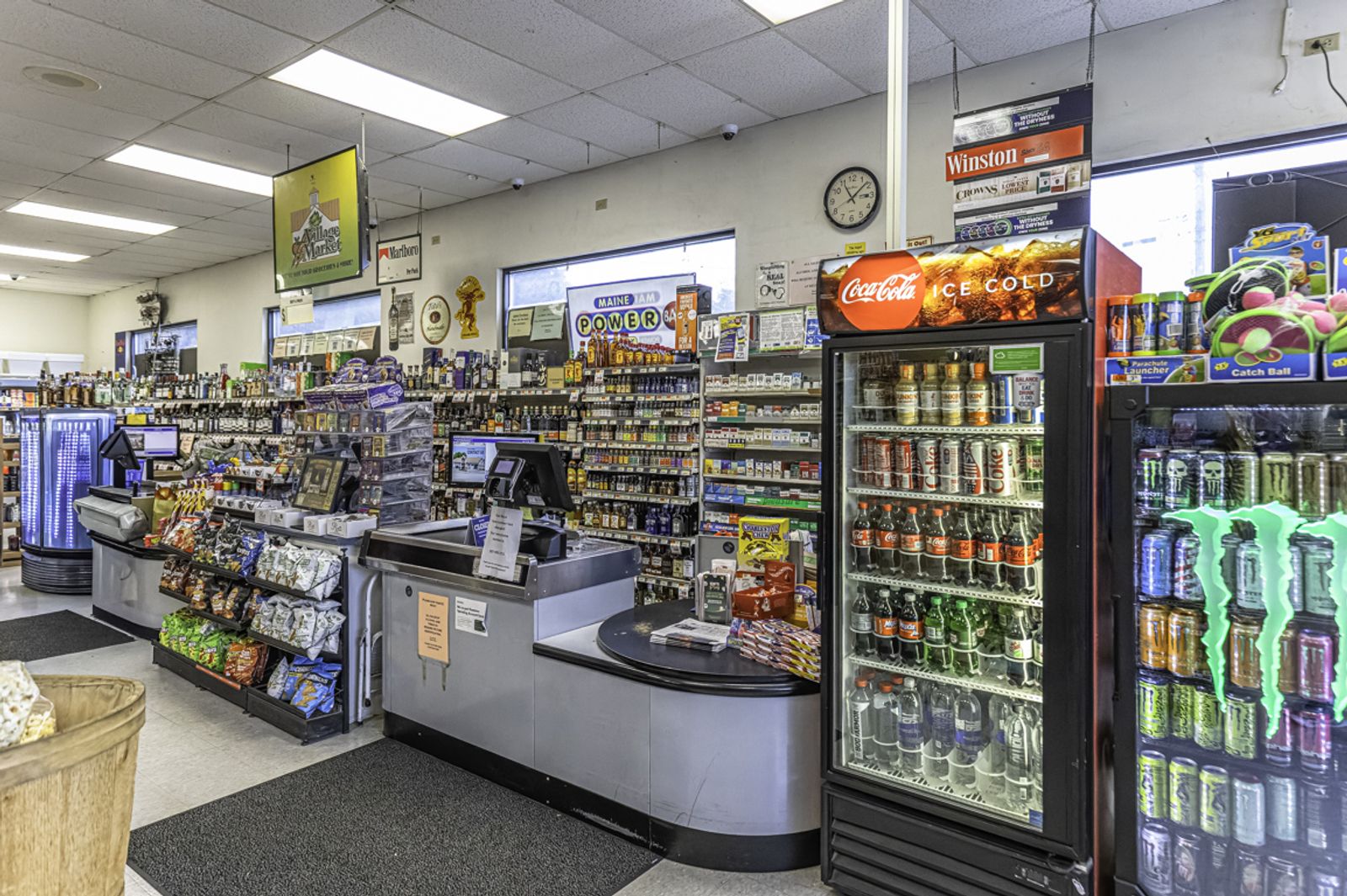 Photo 30 of Full Service Grocery Store