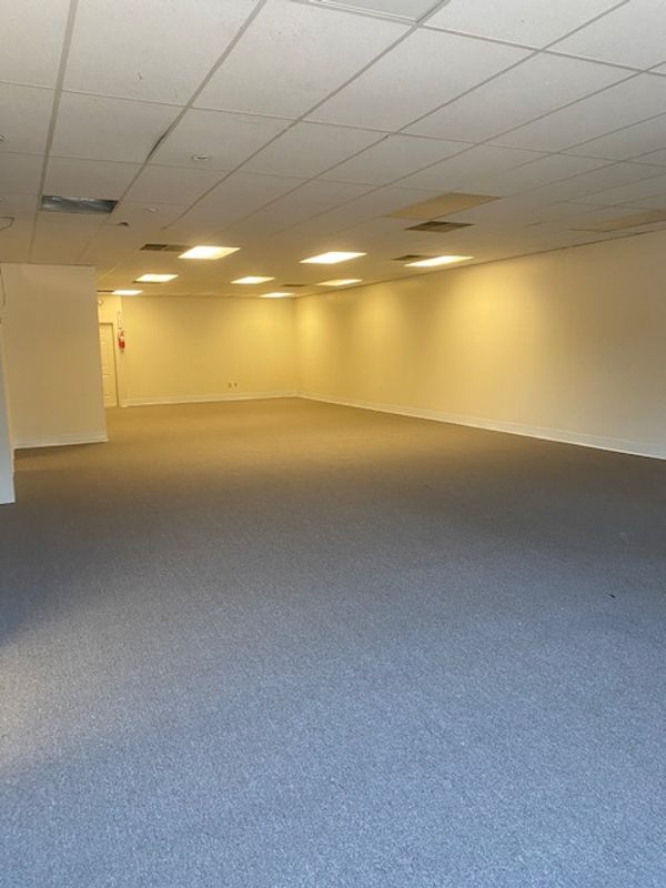 retail office space rt 125