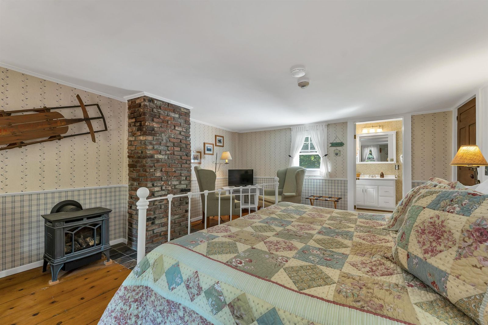 Photo 6 of Pleasant View Bed & Breakfast