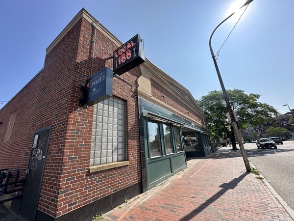 Retail/Office/Studio Space