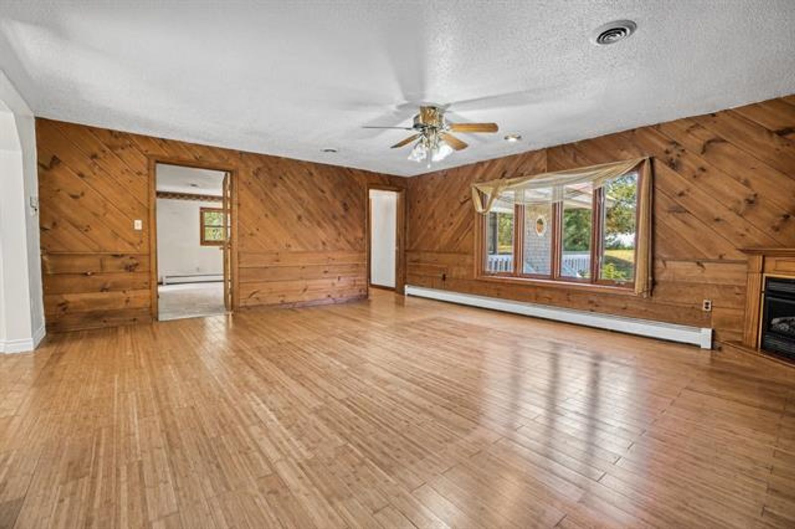 Photo 18 of Single Family with Detached 3-Unit Apartment Building!