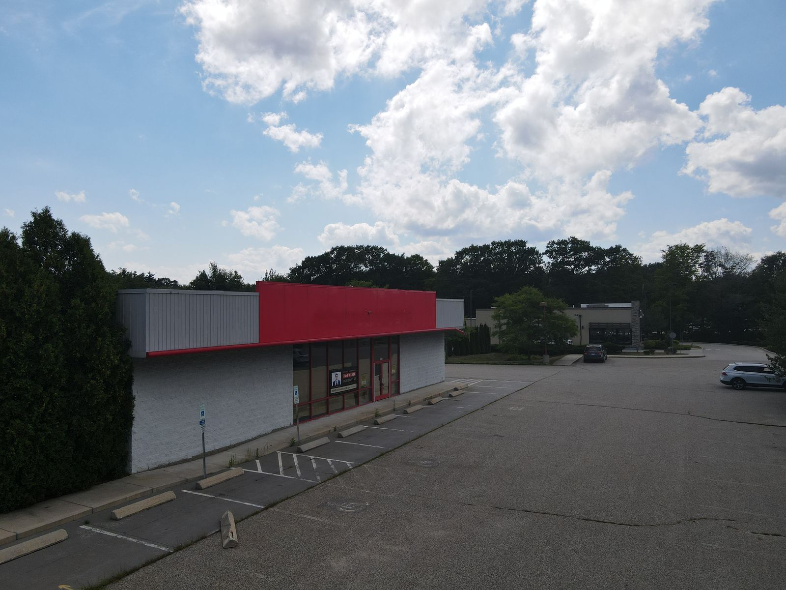Photo 4 of 2299 Lafayette Rd