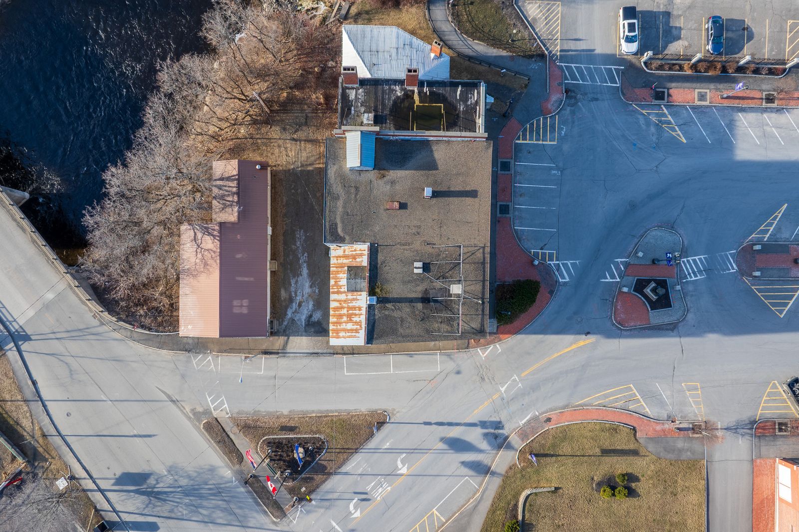 Photo 8 of 4 Market Square