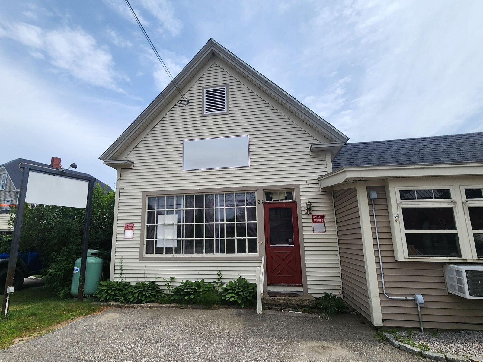 Photo 4 of 23 Seavey Street