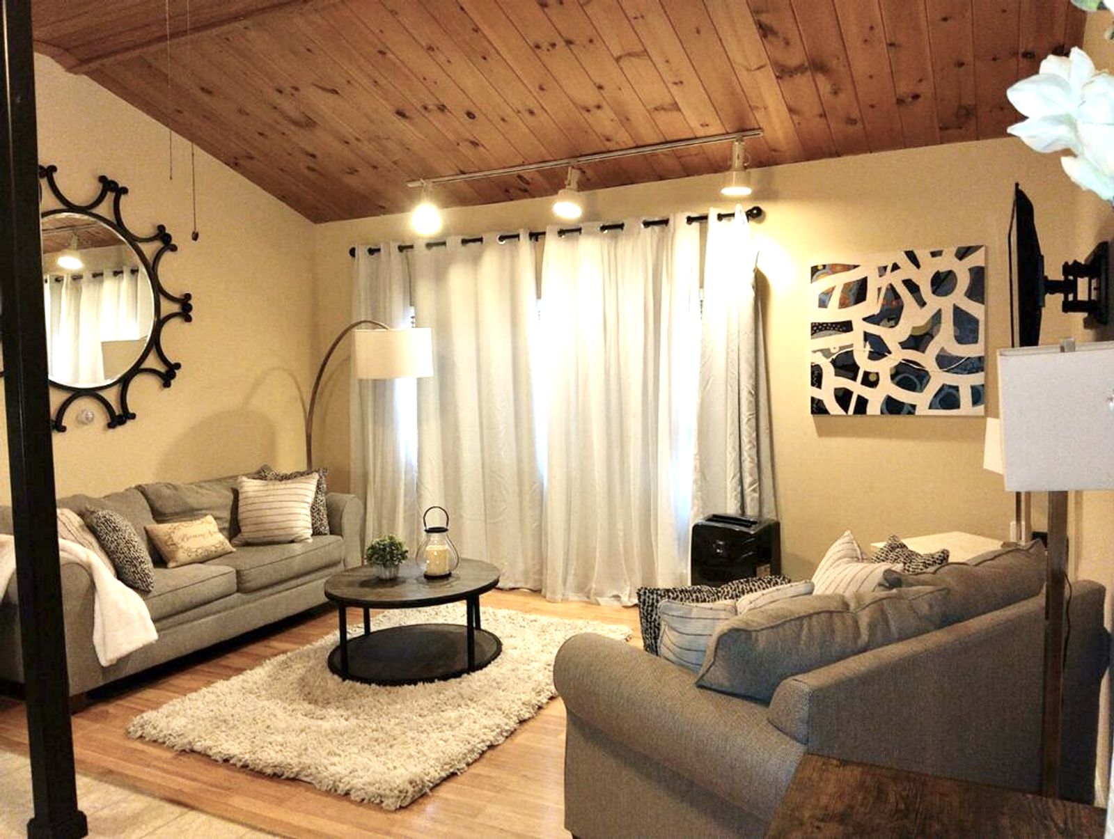 Photo 11 of Mixed-Use | 13,998SF