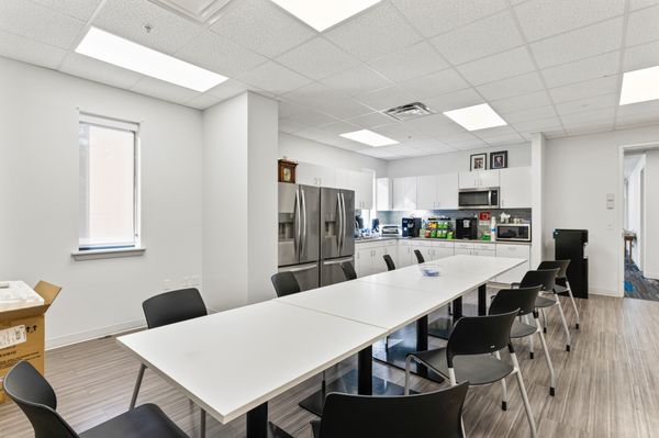 75 John Roberts Rd