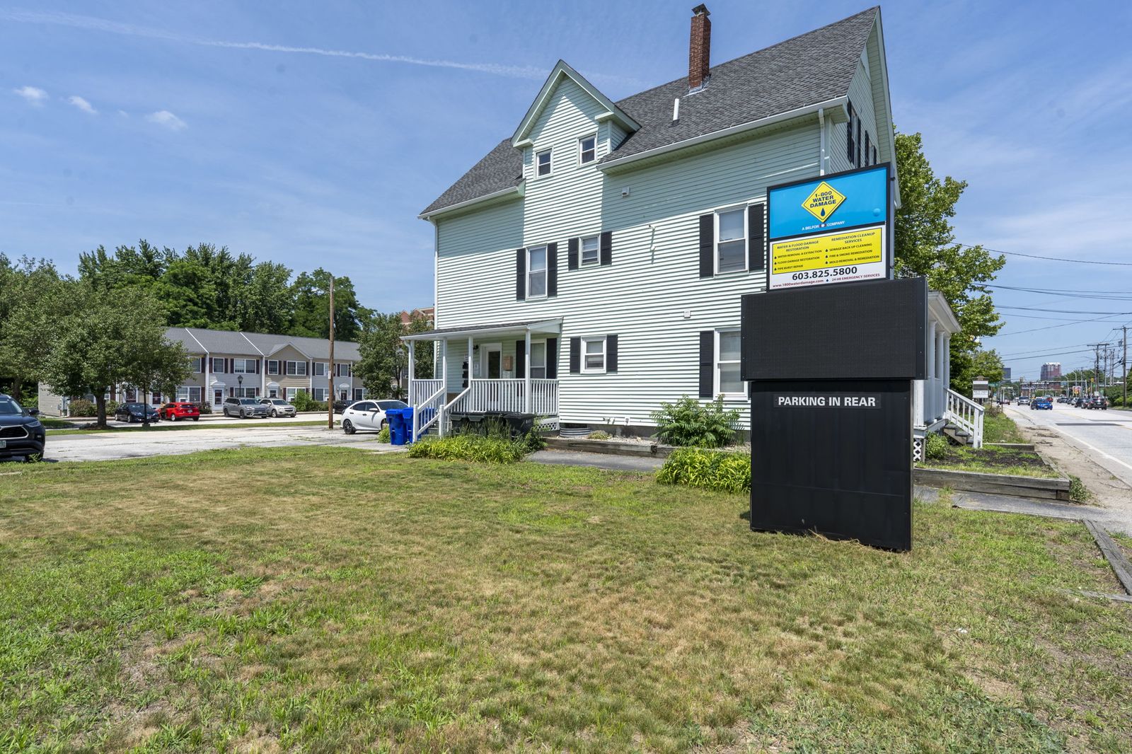 Photo 2 of Mixed Use 3 Unit 