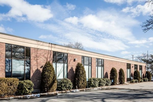 443 Jefferson Blvd