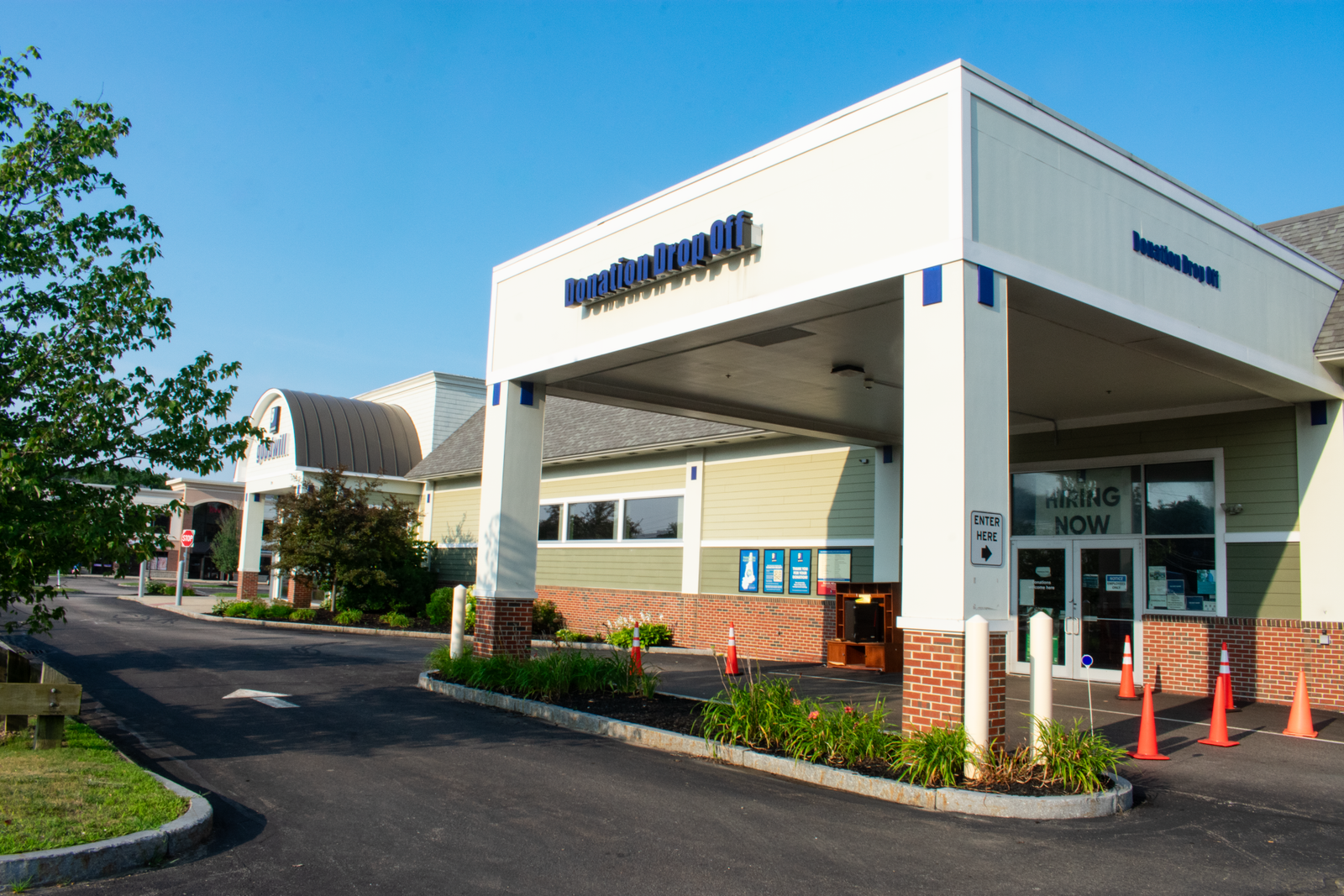 Photo 6 of Prime Lafayette Location