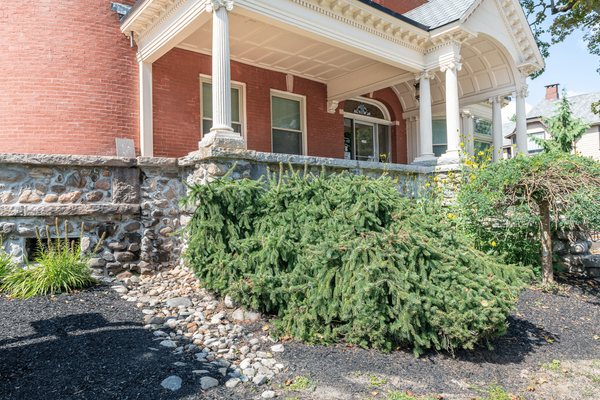 460 Main Street