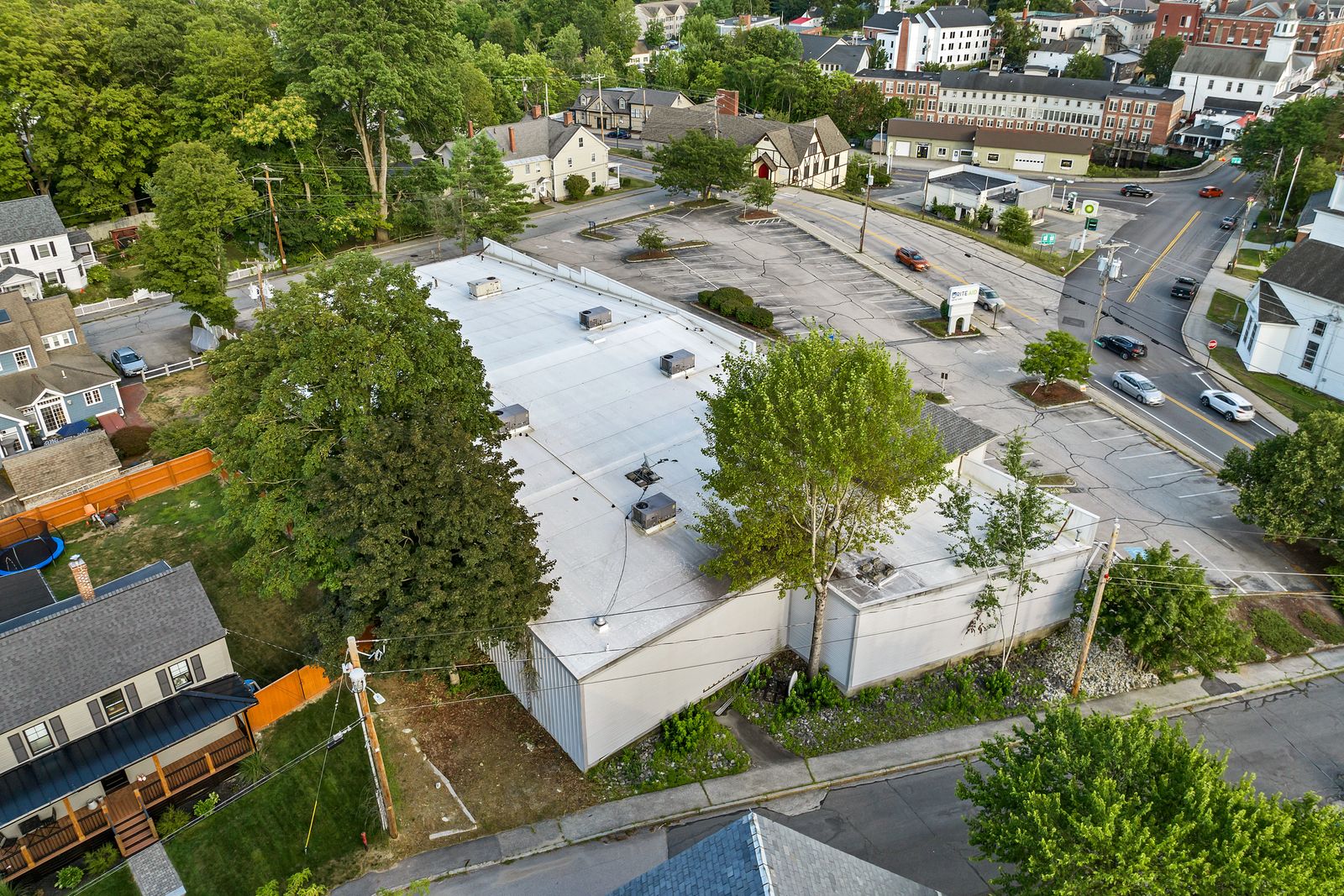 Photo 80 of 15 Mont Vernon St