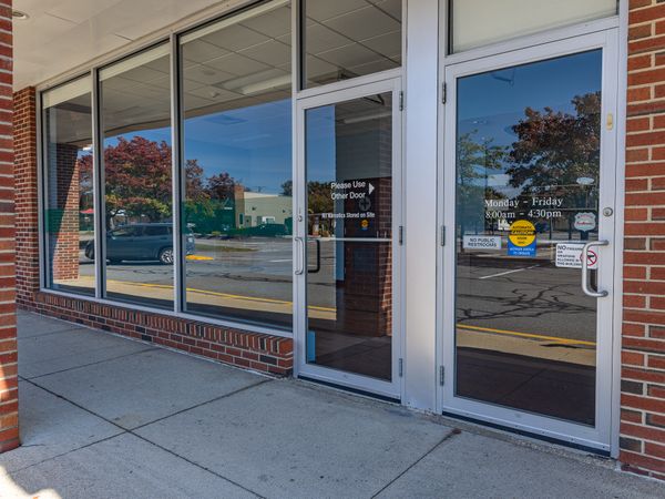 For lease at 470 - 480 W St