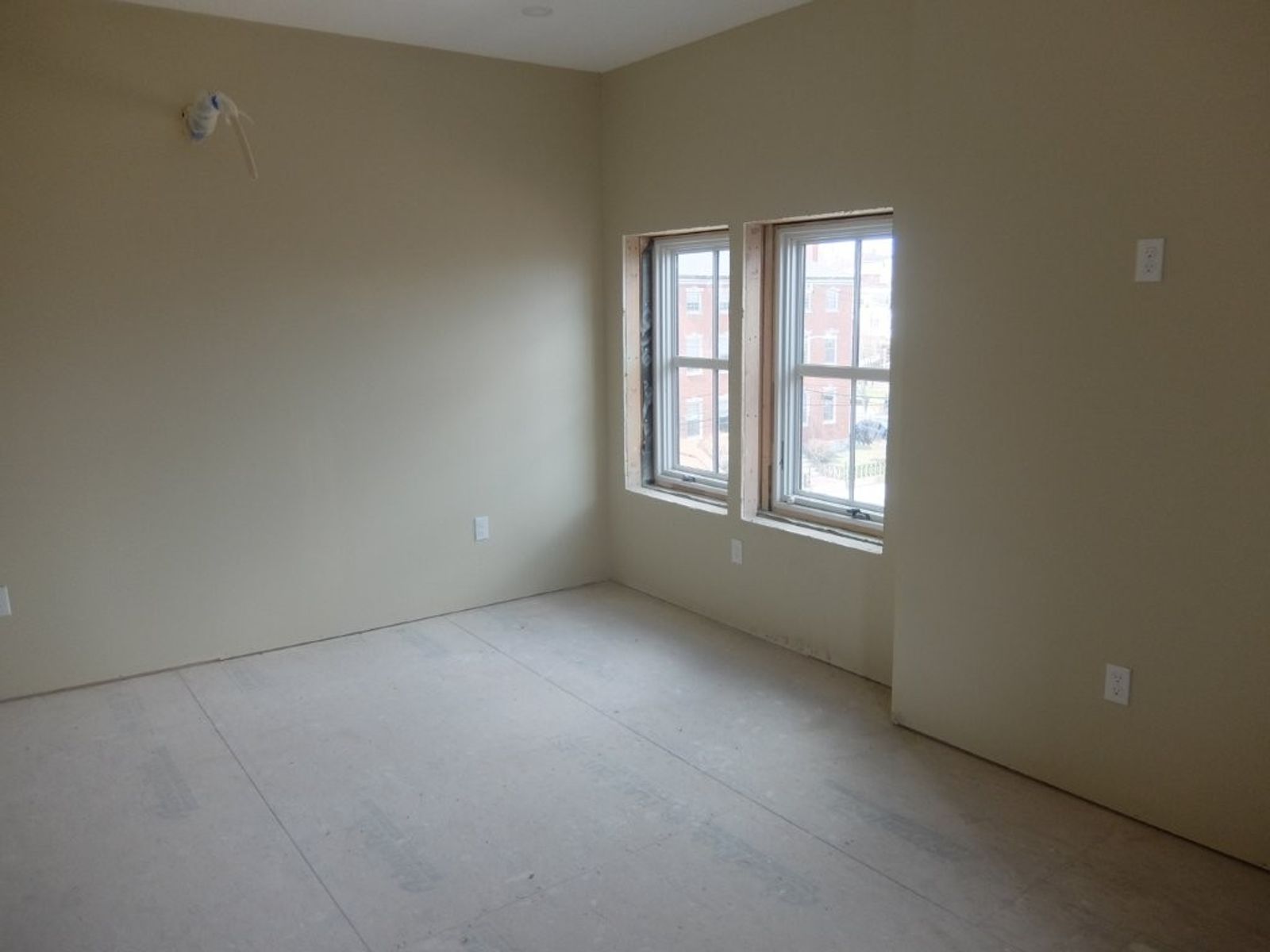 Photo 20 of 126 Danforth St