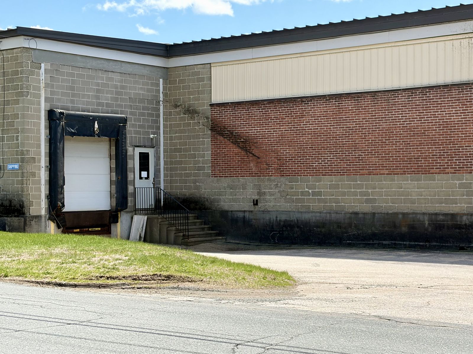 Photo 6 of 390 Highland Ave