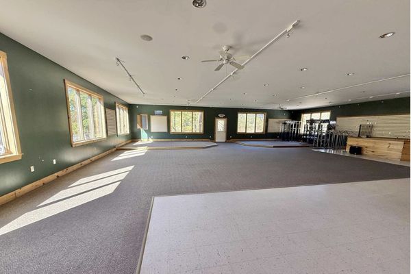 7 Springbrook Rd