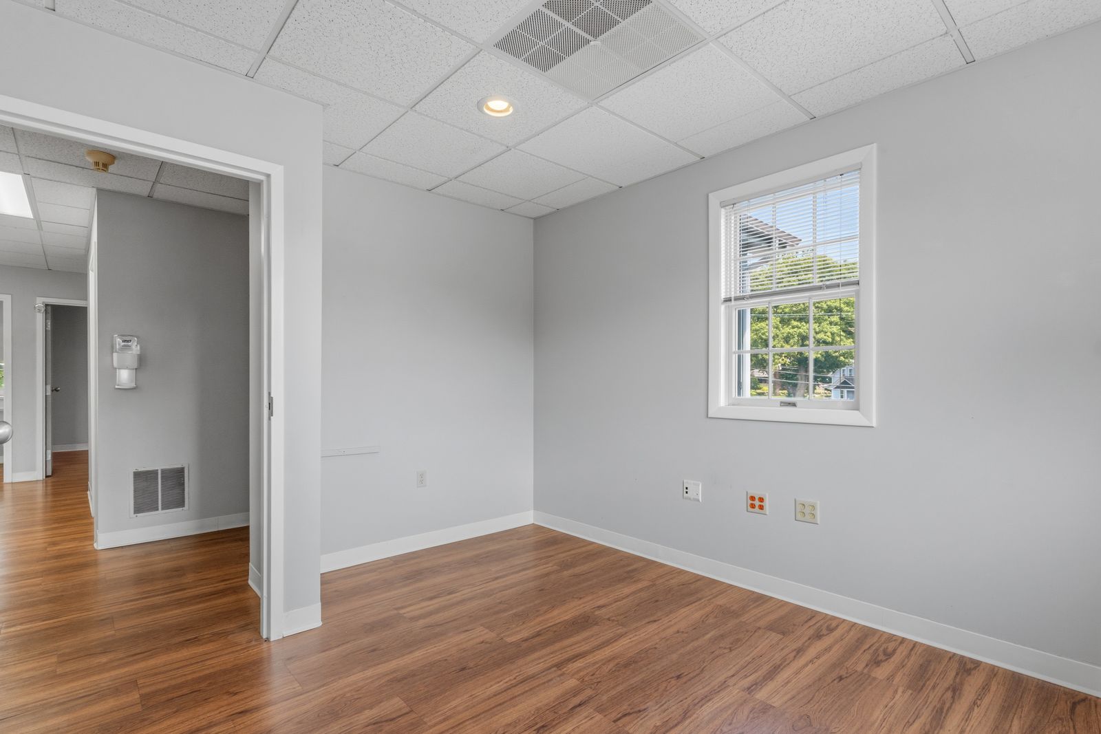 Photo 32 of TurnKey Office in Prime Location