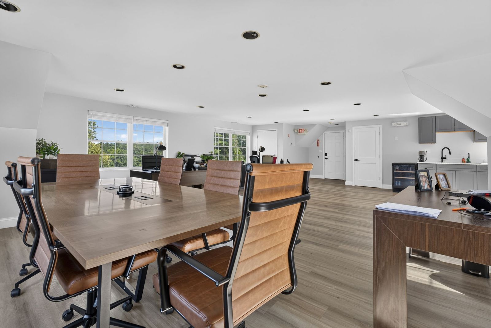 Photo 7 of PRIME ROUTE 3A OFFICE SPACE AND OPTIONAL GARAGE BAYS | HOOKSETT, NH