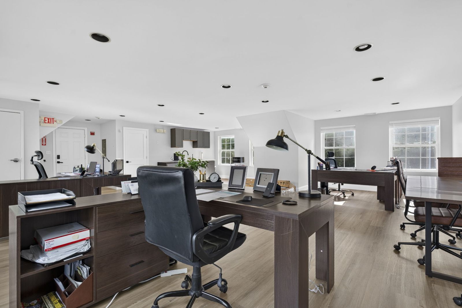 Photo 5 of PRIME ROUTE 3A OFFICE SPACE AND OPTIONAL GARAGE BAYS | HOOKSETT, NH