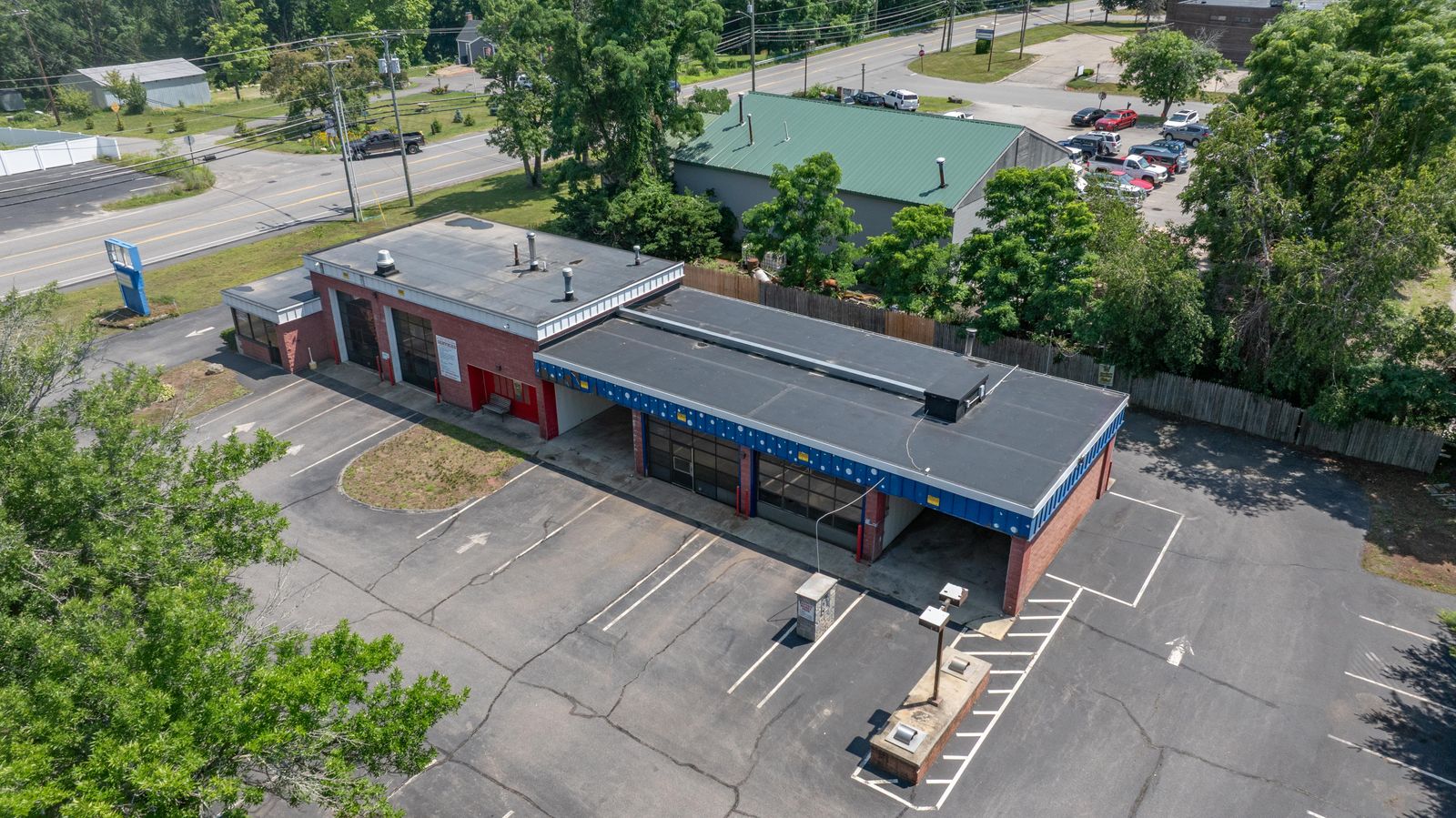 Photo 1 of 386 Daniel Webster Hwy.