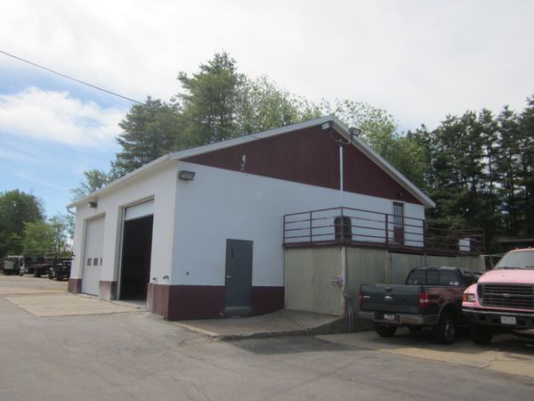 557 Riverside Street
