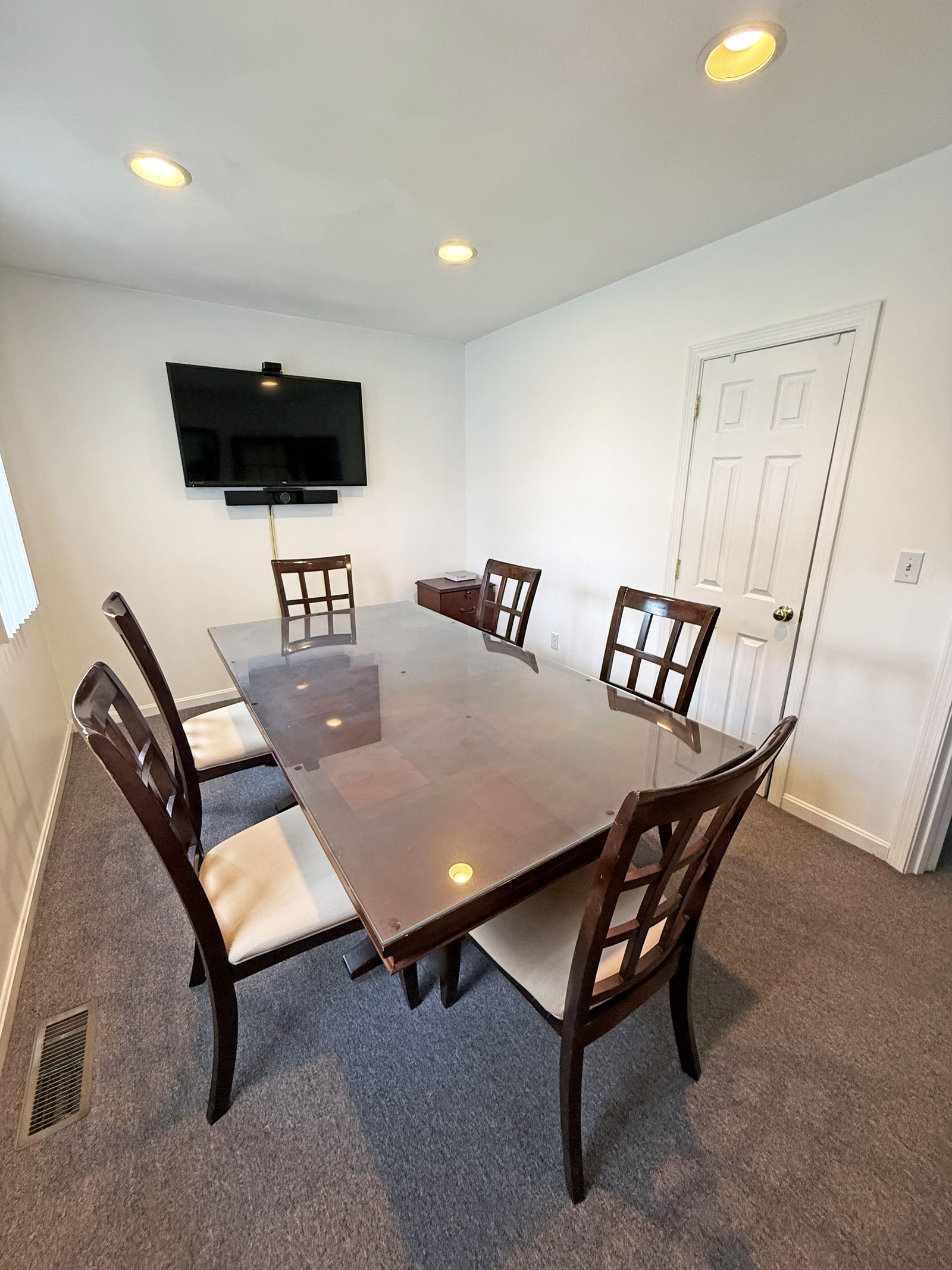 Photo 3 of Free-Standing Office