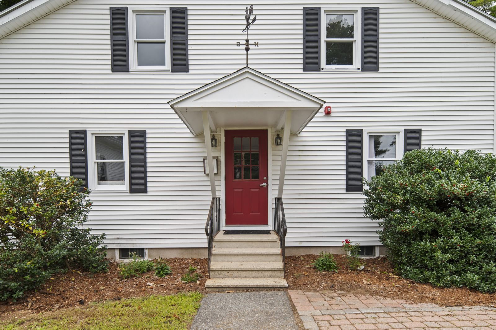 Photo 4 of Prime Commercial/Mixed-Use Opportunity with Residential Income Potential