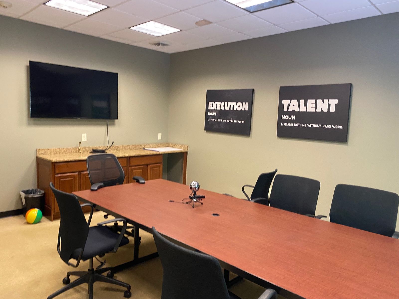 Photo 11 of Investment/Office/Industrial For Sale