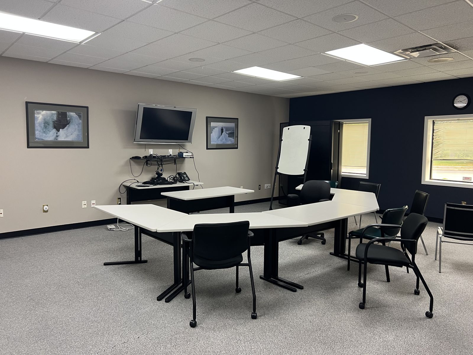 Photo 10 of Office/Warehouse For Sale