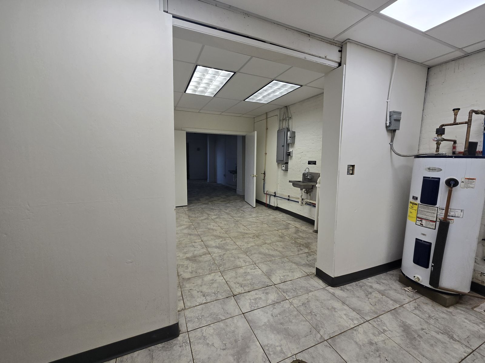 Photo 6 of 250 Commercial Street