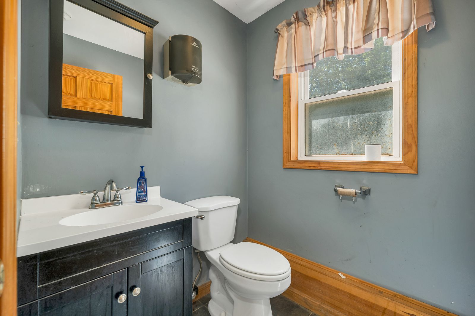 Photo 11 of 147 Middle Rd, Tuftonboro, NH